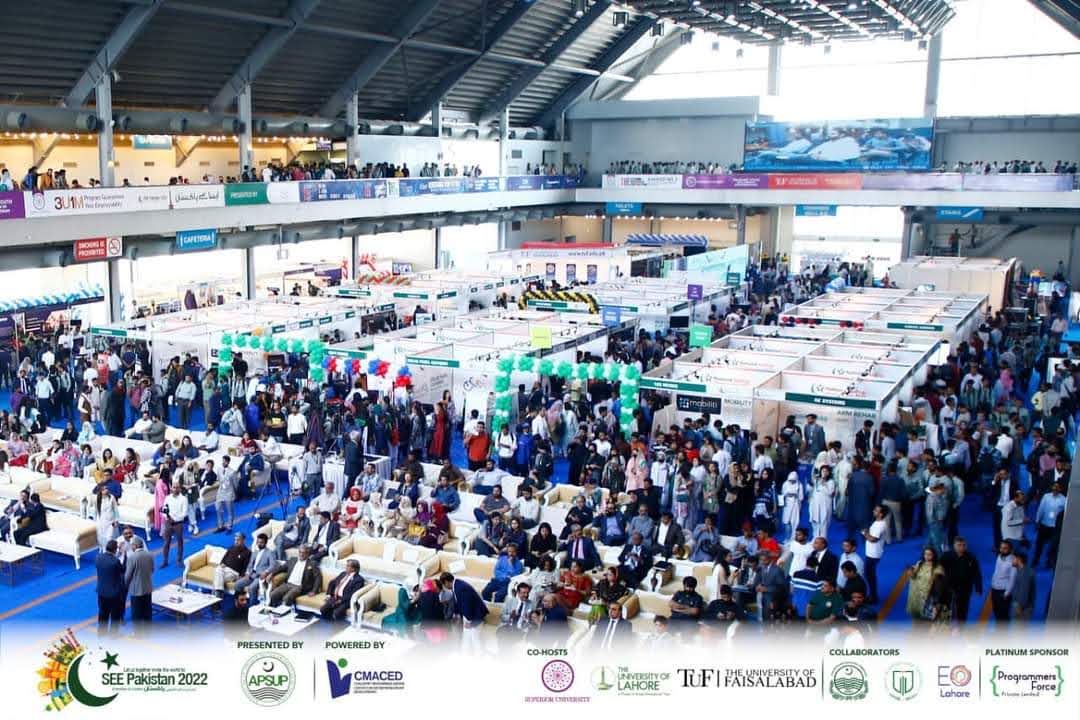The SEE Pakistan 2022 expo hall — 100 startups exhibiting products to a packed audience at Expo Centre Lahore